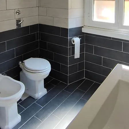 Cozy & Contemporary 2 Bdrm 1 Bthrm In Citta Studi דירה מילאנו
